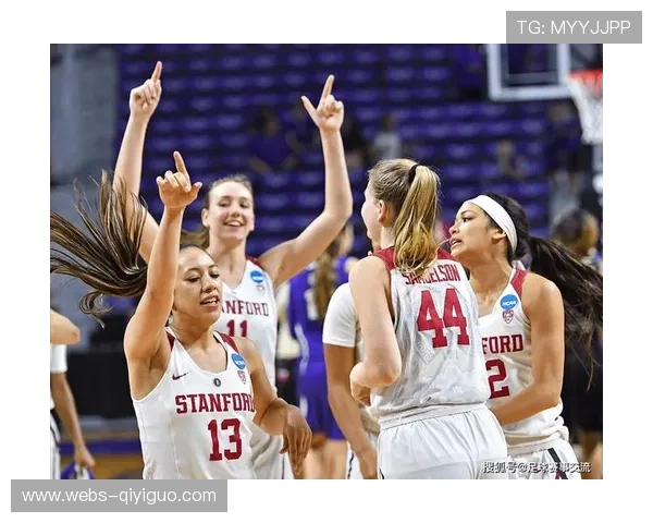 芝加哥大学女篮倒数进攻战术显默契，跨文化协作流畅